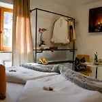 Boutique Pinzgauerhof ホテル カプルーン
